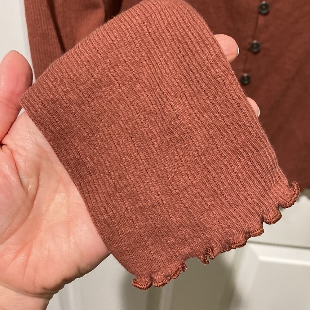 American Eagle Ribbed Button Down Top Euc - image 4